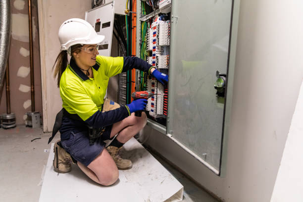 Best Electrical Outlet Repair  in Oaklawn Sunview, KS